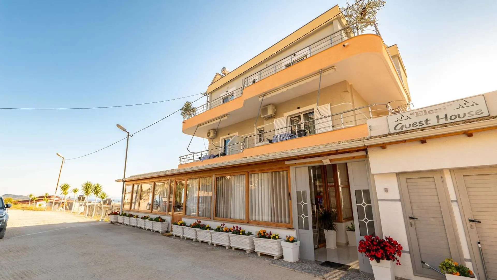 Eleni Guest House Sarande 0*,  Albania