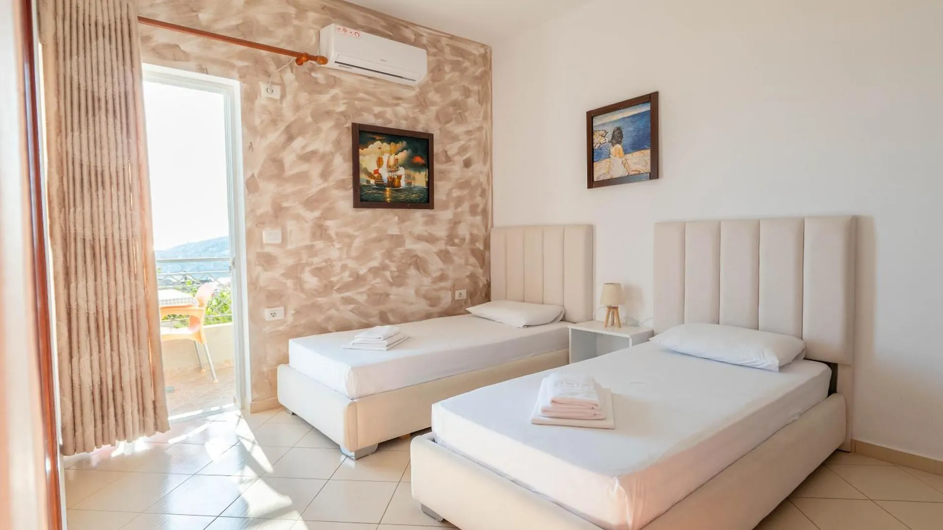 Eleni Guest House Sarande Country house